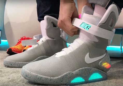 how to tell if your nike mags are fake|air mags self lacing.